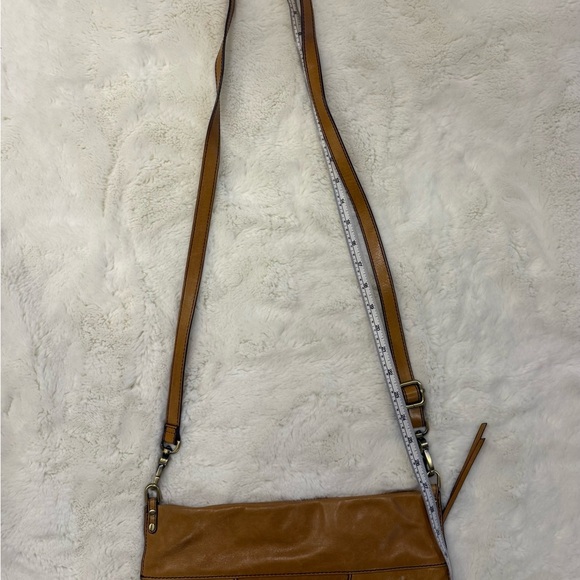 HOBO Crossbody Bag Camel Tan Soft Leather Foldover Clutch Adjustable Strap - Picture 13 of 14